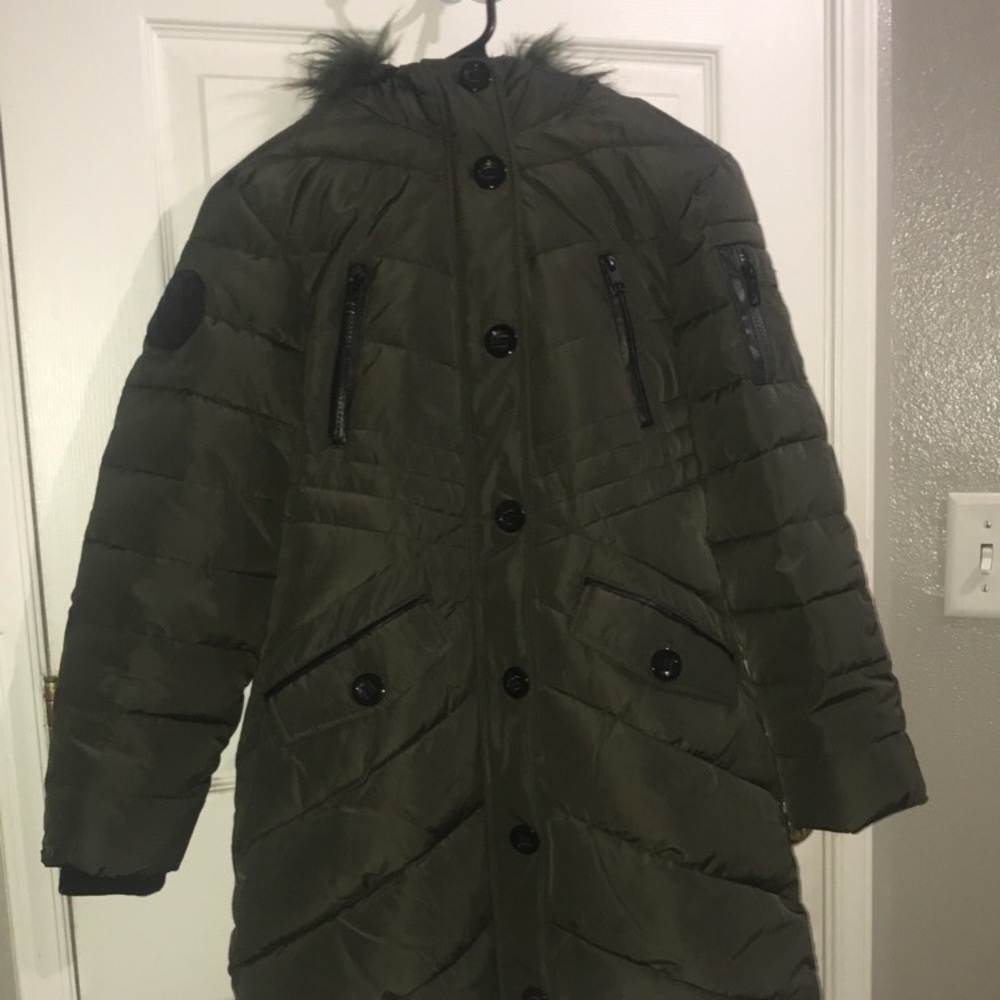 Green snow/winter jacket never worn!